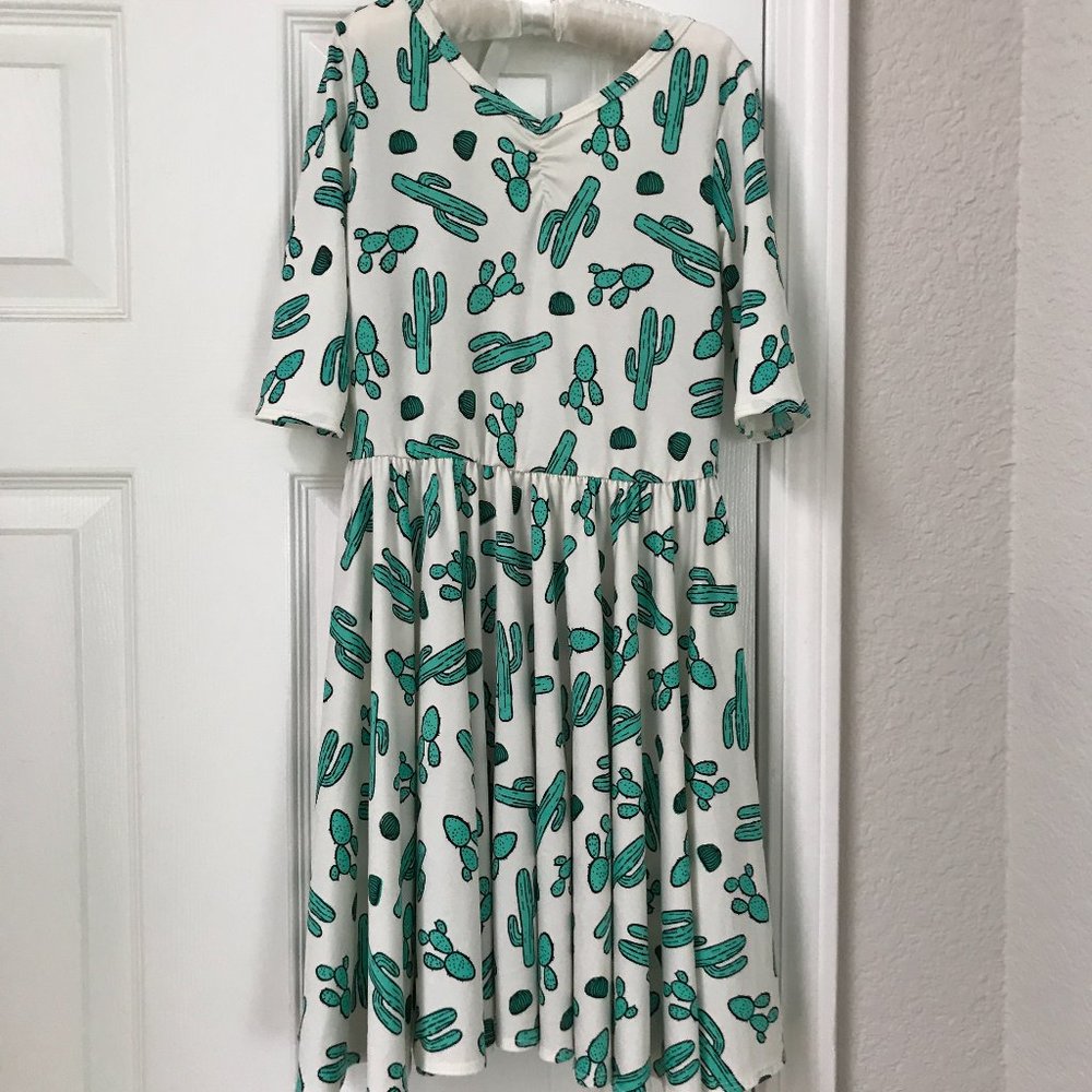 Like New, Dot Dot Smile cactus twirl dress, sz  7
